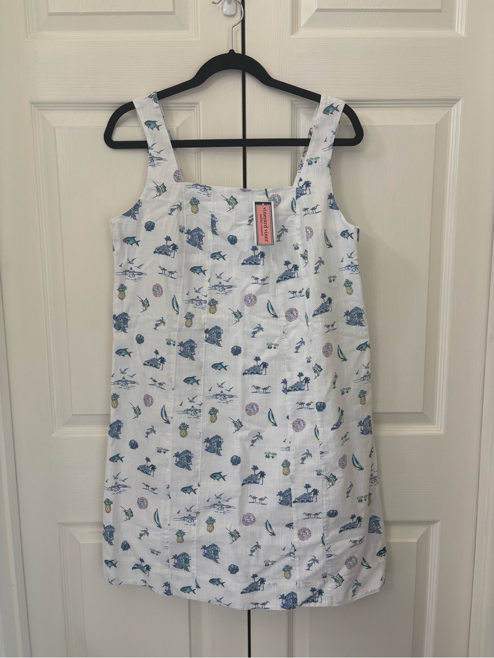 NWT - ladies Vineyard Vines Seaside Print White Cotton Sundress. Size: 8